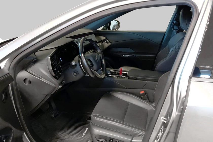 Bild 5 av Lexus RX 450h+ Executive Teknikpaket inklusive vinterhjul