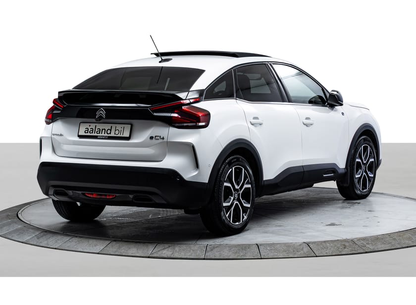 Bilde 2 av Citroën ë-C4 SHINE PACK PANORAMA-SKINN "STRØKEN" LAV KM