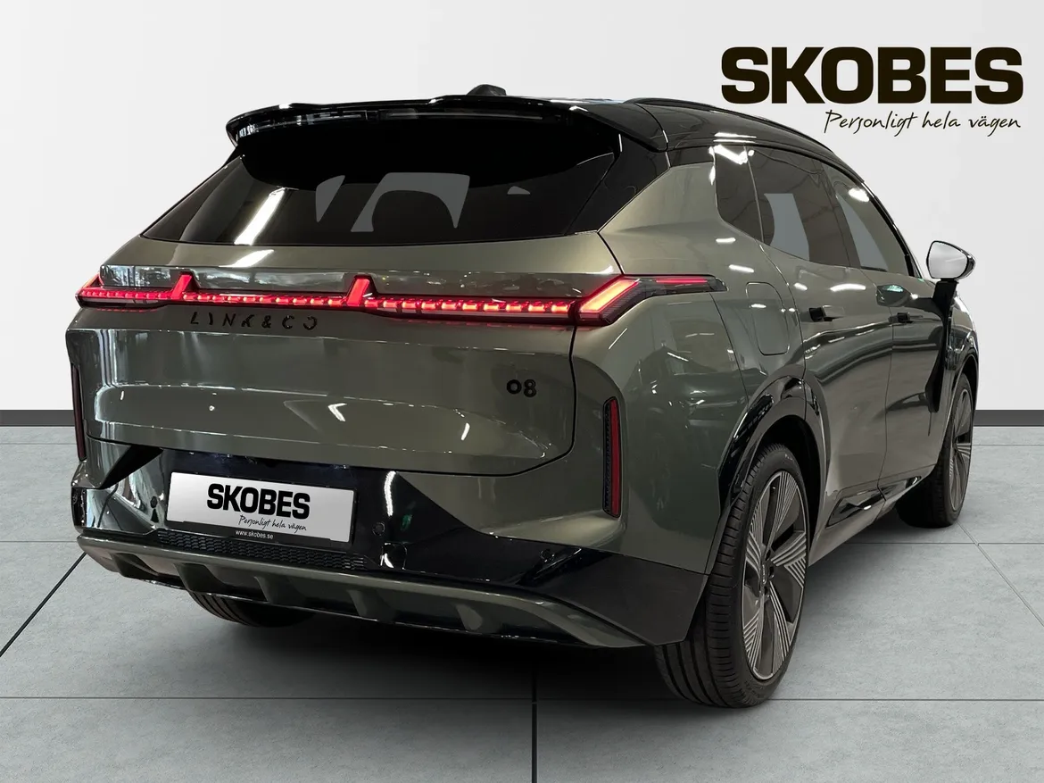 Lynk & Co 08 PHEV