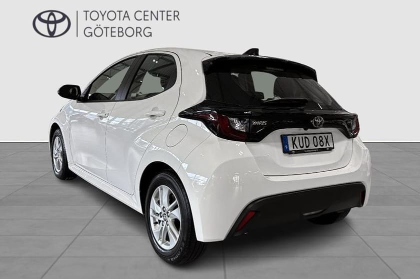Bild 3 av Toyota Yaris Hybrid 115 1,5 5D ACTIVE KOMFORTPAKET