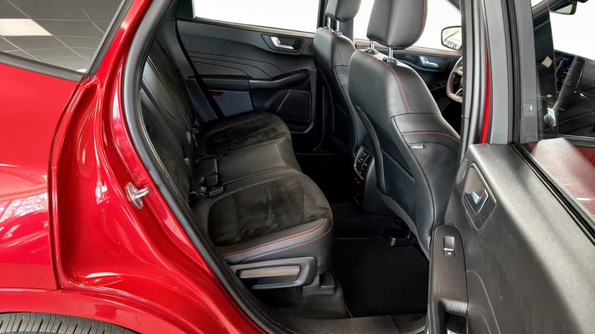 Bild 5 av Ford Kuga Plug-In Hybrid E-CVT 225HK ST LINE KAMERA DRAG