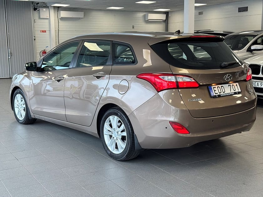 Bild 5 av Hyundai i30 Kombi 1.6 CRDi Automat Sensorer BT Business