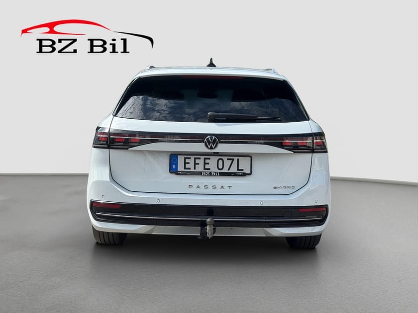 Bild 4 av Volkswagen Passat Variant eHybrid 1.5 TSI 272hk Elegance Moms Drag Värmare