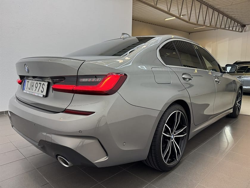 Bild 3 av BMW 320d xDrive Sedan 320 190hk M Sport Tlucka/Värmare/Läder/Krok/HiFi//Navi/Bkam