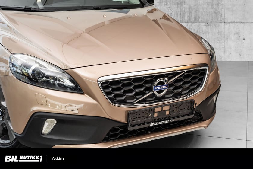 Bilde 2 av Volvo V40 Cross Country D2 Summum, Skinn, Pano, Kamera, Navi+++