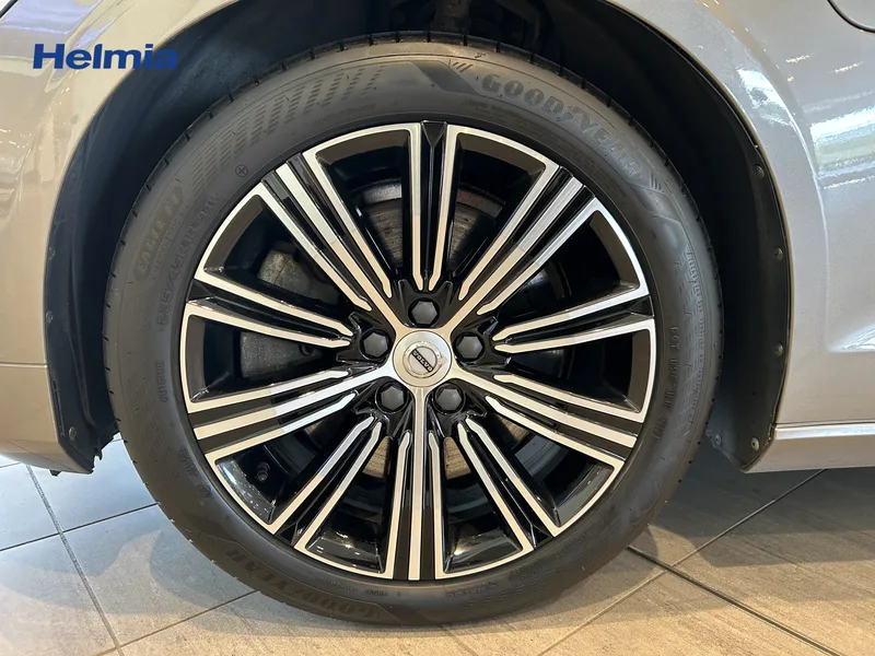 Bild 9 av 13 – Volvo V60 Recharge T6 Inscription Expression
