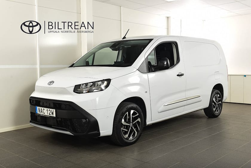Bild 1 av Toyota ProAce City Long 1.5 MOMS Dragkrok 360-kamera D-Värm Navi