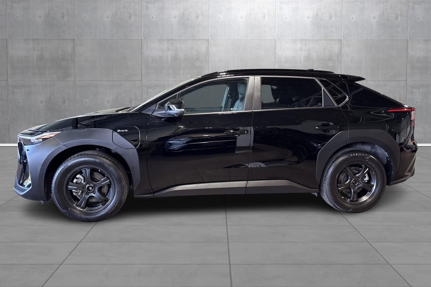 Bilde 2 av Toyota bZ4X AWD / Active Tech / Velholdt / LAV KM
