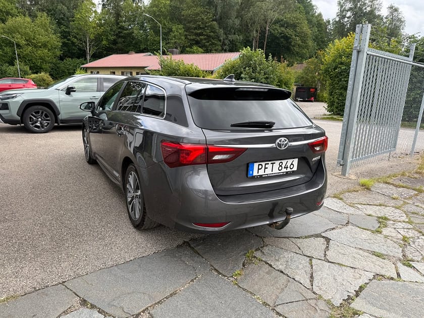Bild 4 av Toyota Avensis Kombi 1.8 147HK ACTIVE PLUS / DRAG / 11200Mil