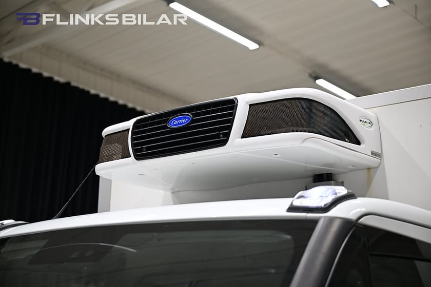 Bild 2 av Iveco Daily 35-140 Chassi Cab 136HK Automat|Kylbil|Nattkyla|Inverter|Backkamera|Moms