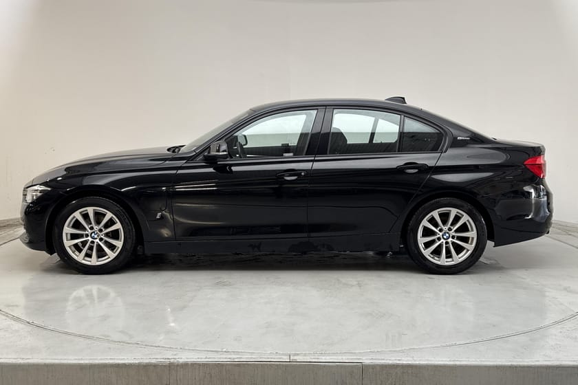 Bild 2 av BMW 330e Sedan