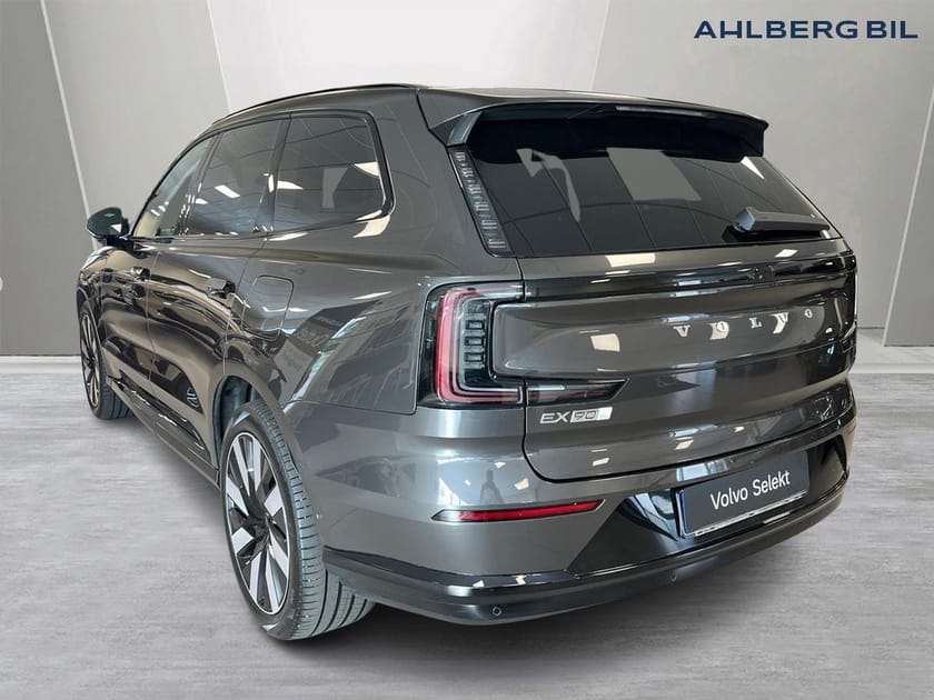 Bild 2 av Volvo EX90 Twin Motor Performance Ultra 7sätes Pilot Assist, Luftfjädring, B&W, Dragkrok Elektrisk, Park Assist