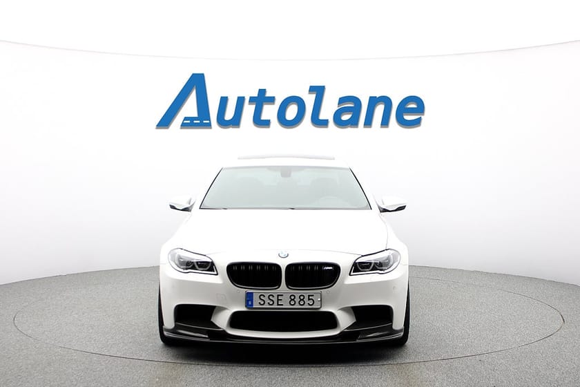 Bild 4 av BMW M5 DCT Akrapovic, B&O, HUD, Taklucka Sommarkampanj 4.99%