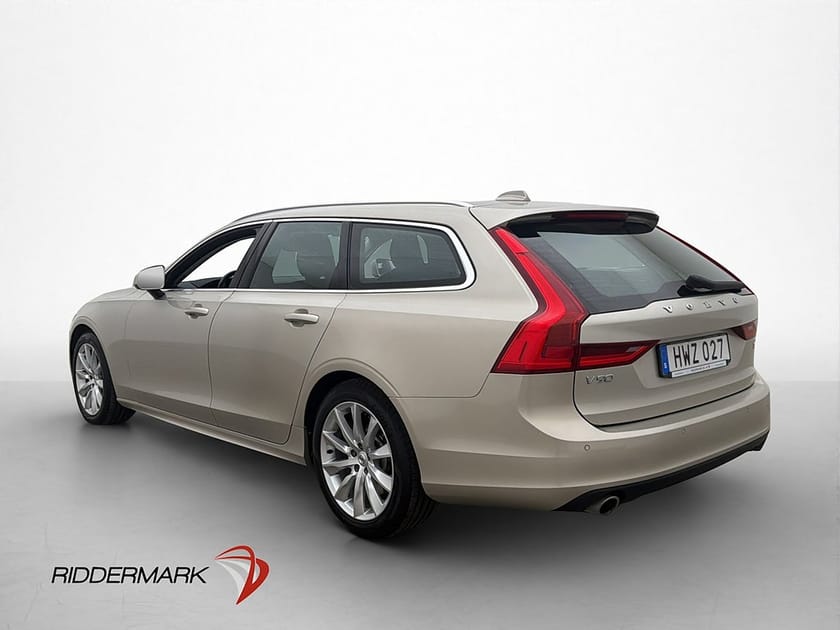 Bild 5 av Volvo V90 T4 190hk Momentum Värmare VOC PDC Adaptiv Farth.