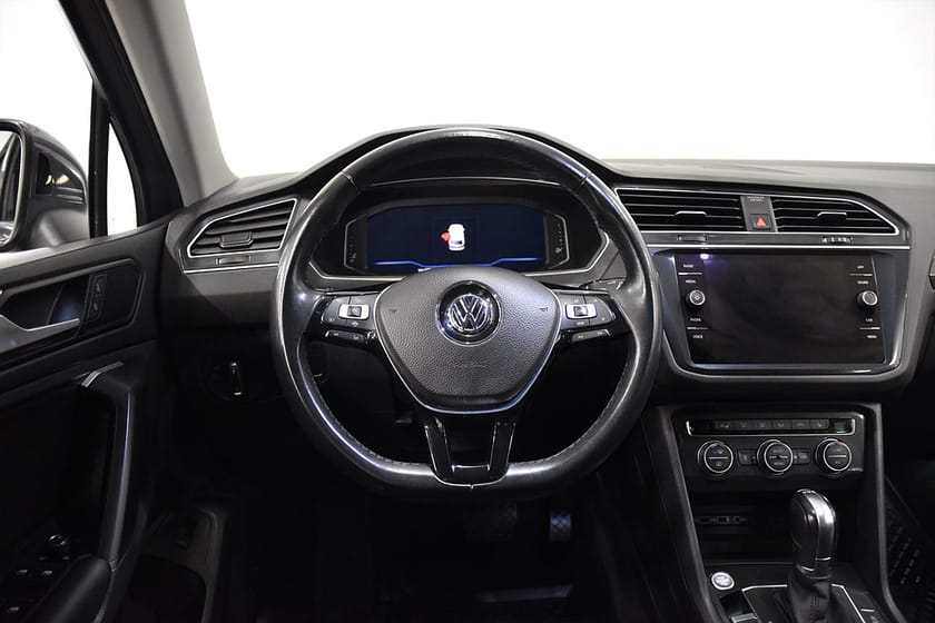 Bild 2 av Volkswagen Tiguan 2.0 TDI 4M Executive Drag D-Värm Cockpit Rattv