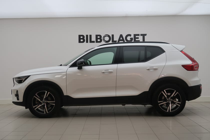 Bild 2 av Volvo XC40 B4 FWD Bensin Plus Dark