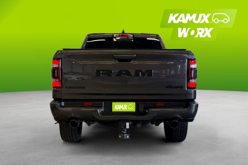 Bild 5 av RAM 1500 Crew Cab 5.7 V8 HEMI  Laramie Night Pano H/K Drag