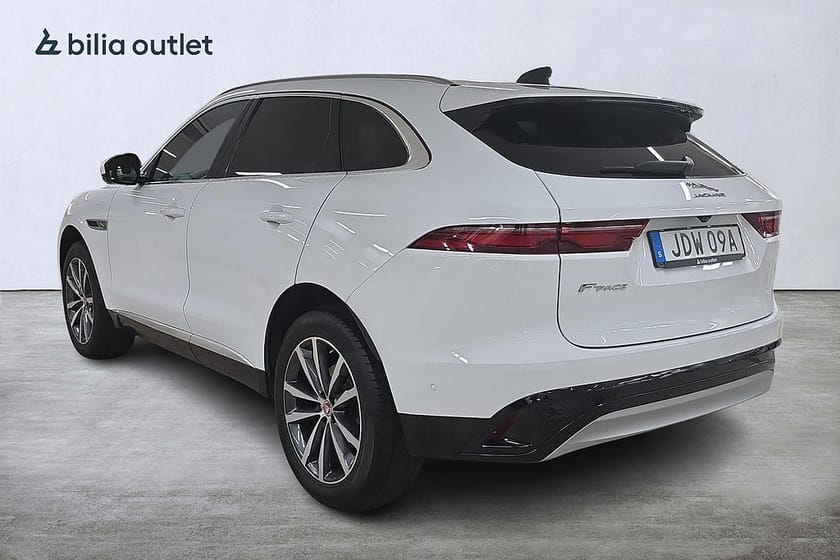 Bild 5 av Jaguar F-Pace P250 AWD Signature Panorama Skinn Navi 360°