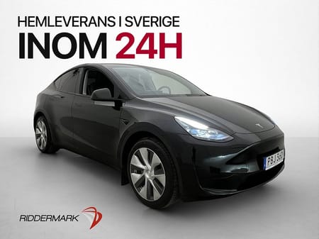 Tesla Model Y Standard Range RWD Drag Panorama Kamera Autopilot