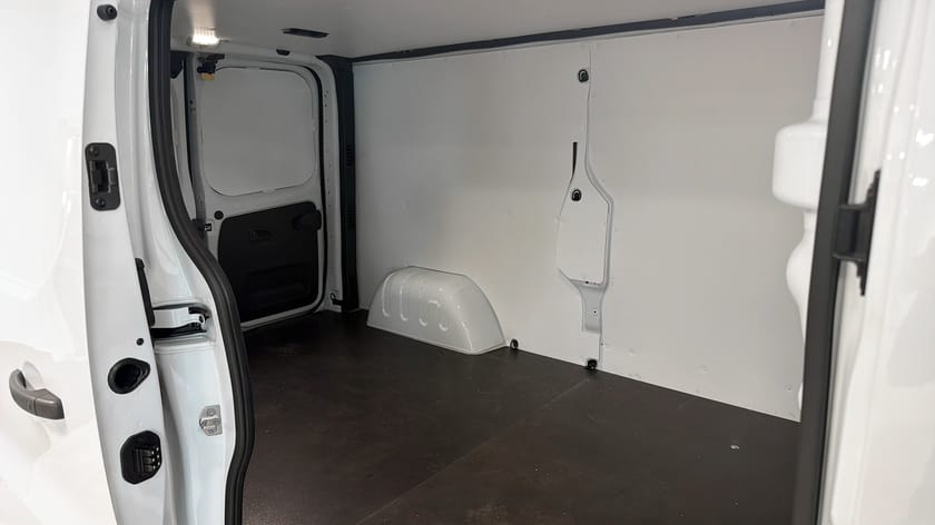 Bild 5 av Renault Trafic Skåpbil L2H1 NORDIC LINE DCI 150 AUTOMAT *DEMO*
