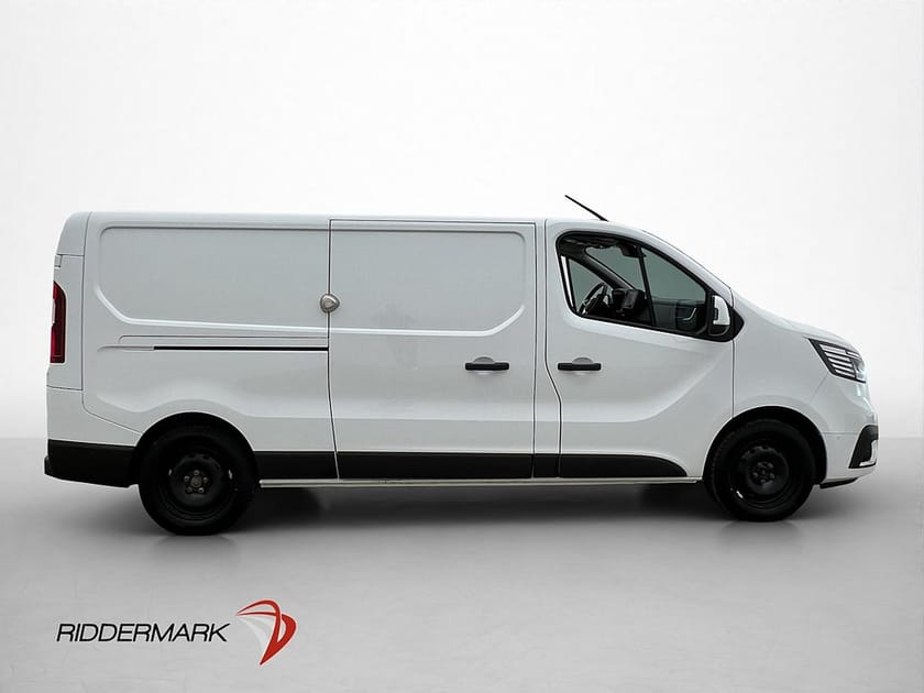 Bild 2 av Renault Trafic Skåpbil L2 Värmare Drag LED Kamera V-Inr CAPRLAY Moms