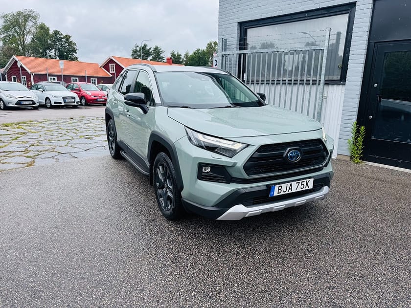 Bild 1 av Toyota RAV4 Hybrid AWD-i 222HK ADVENTURE / 7100Mil