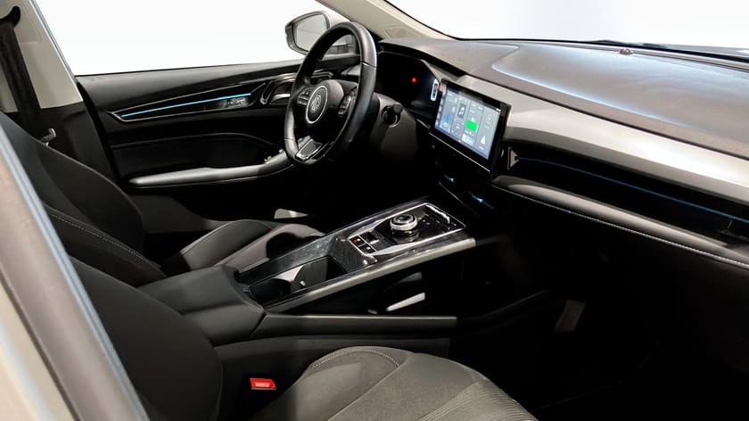 Bild 3 av MG 5 Standard Range COMFORT 50KWH Laddkort 15000kr ingår