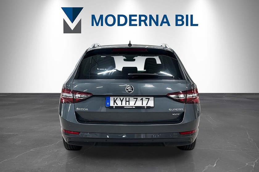 Bild 5 av Škoda Superb Kombi Skoda 2.0 TDI 4x4 SCR Business L&K Canton Drag Navi