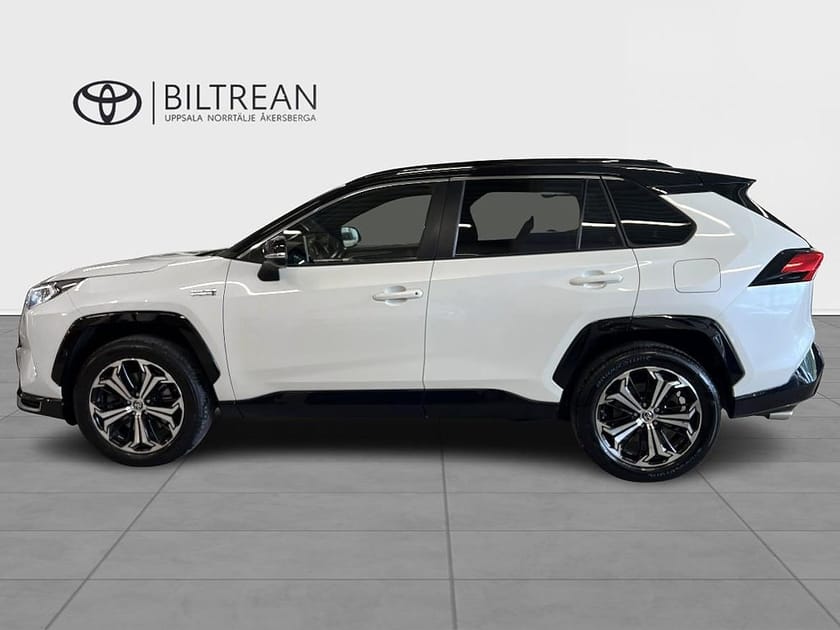 Bild 3 av Toyota RAV4 Laddhybrid AWD-i Style Premiumpaket Drag Vinterhjul