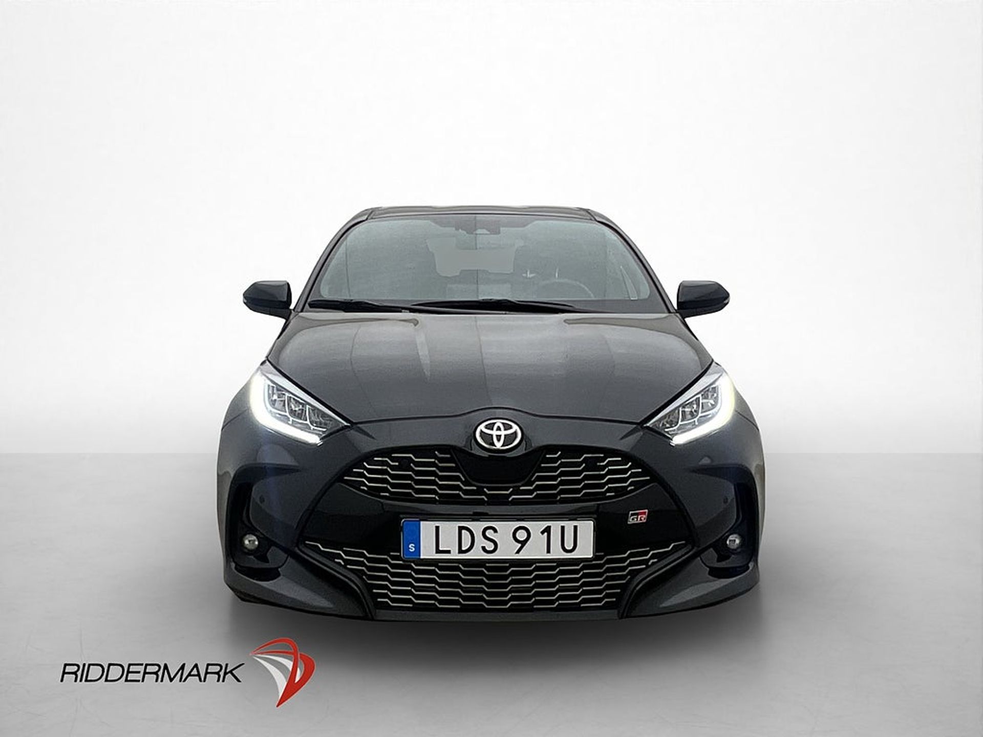 Toyota Yaris Hybrid GR Sport JBL 2023, kuva 2/10