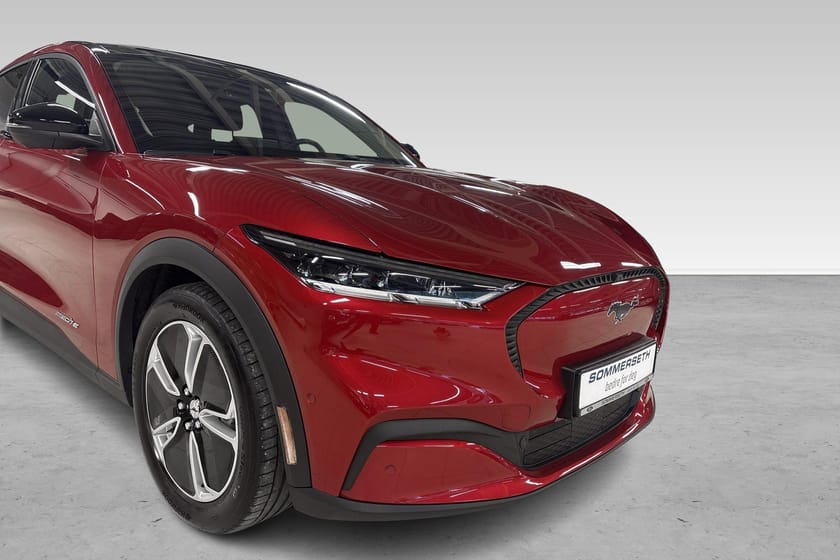 Bilde 2 av Ford Mustang Mach-E Standard Range 440km Skinn/360 kamera/Rattvarme/Carplay