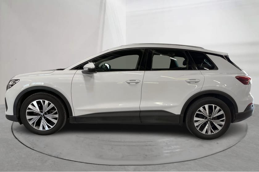 Bild 2 av Audi Q4 45 e-tron quattro 77kWh Proline GPS Värmare