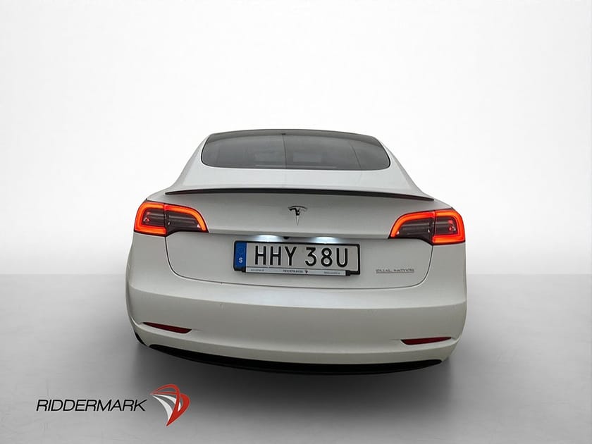 Bild 4 av Tesla Model 3 Performance 513hk AWD Värmare Pano Kamera Navi