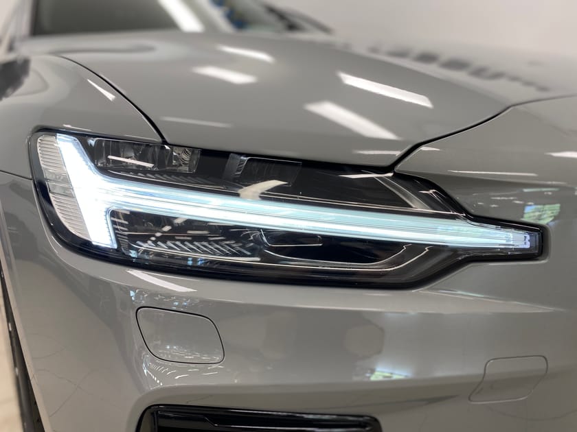 Bild 5 av Volvo V60 T6 Plus Dark Edition