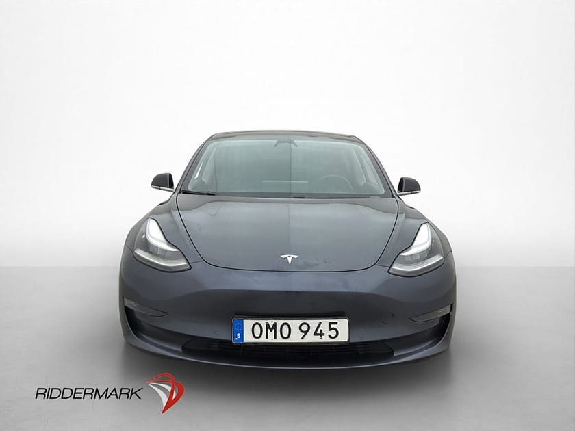 Bild 3 av Tesla Model 3 Long Range AWD Autopilot Svensksåld