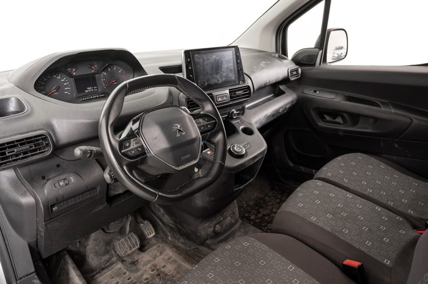 Bilde 5 av Peugeot Partner Mester Pluss 1,5 HDi 130hk L2 aut Auksjon! Les tekst!