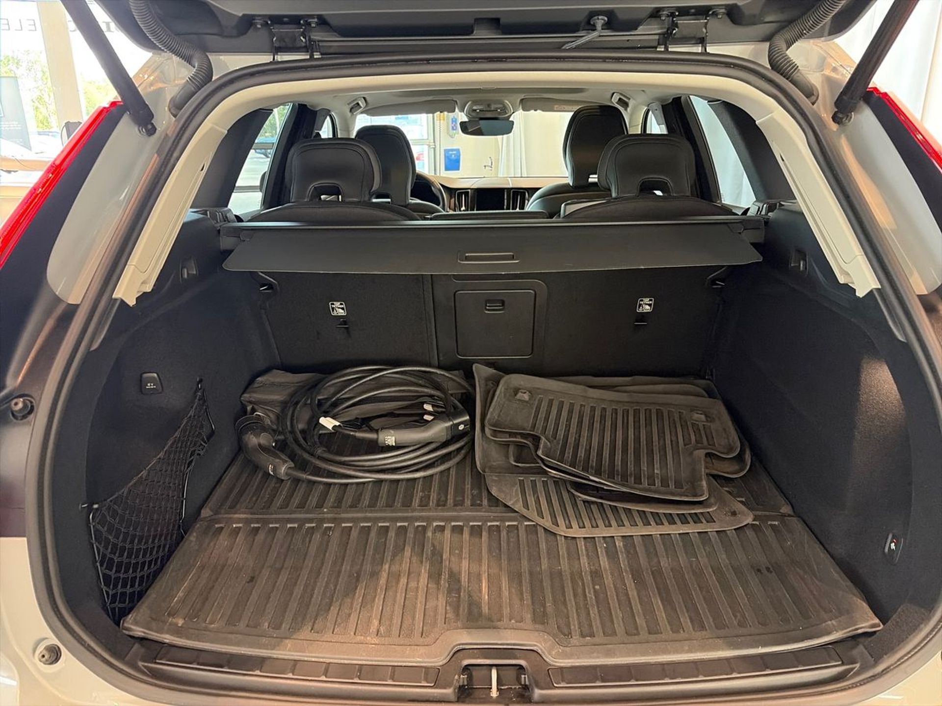 Volvo XC60 2025, kuva 6/10