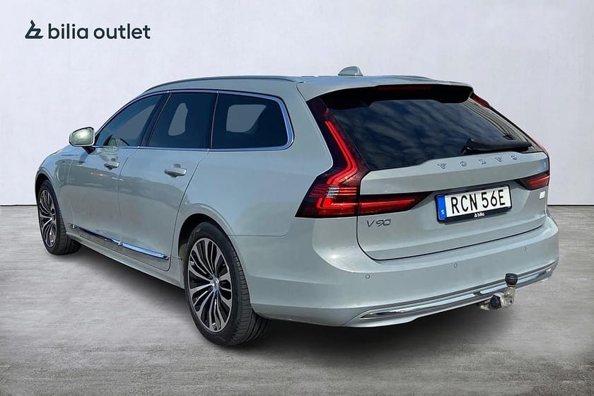 Bild 4 av Volvo V90 Recharge T6 AWD Core Ed. 350hk Drag Värmare Kamera MOMS
