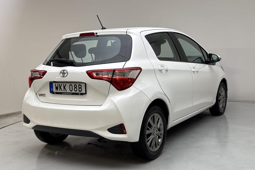 Bild 3 av Toyota Yaris 1.5 5dr (111hk) AC Active Backkamera Låggmil