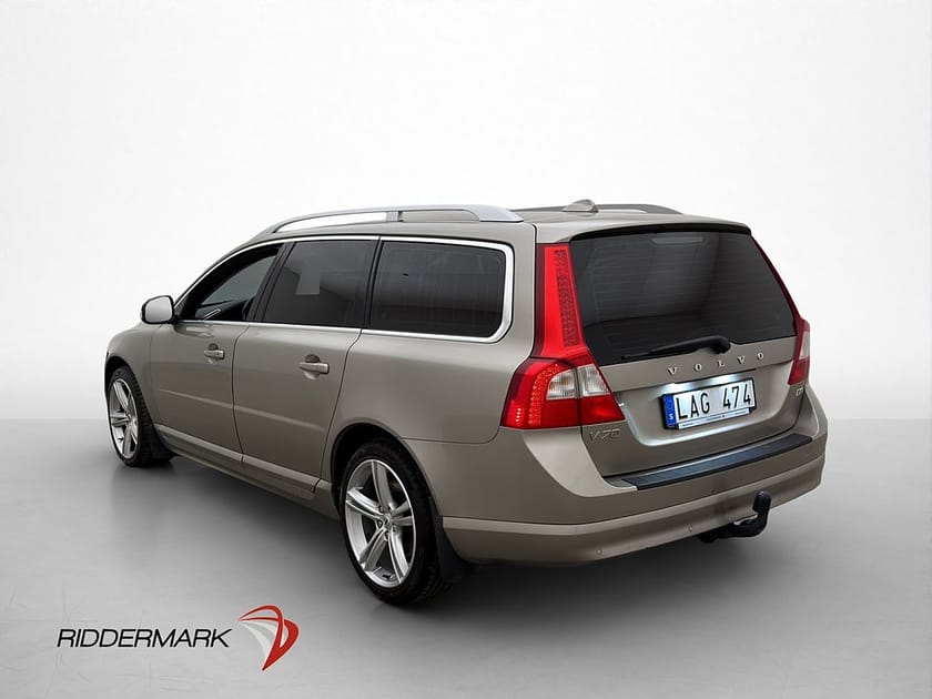 Bild 5 av Volvo V70 D3 163hk Summum 2 Brukare Värmare Dragkrok Skinn