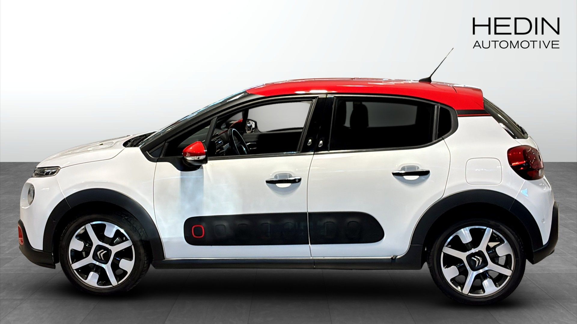 Citroen C3 1.2 PureTech 110 2018, bild 6/9