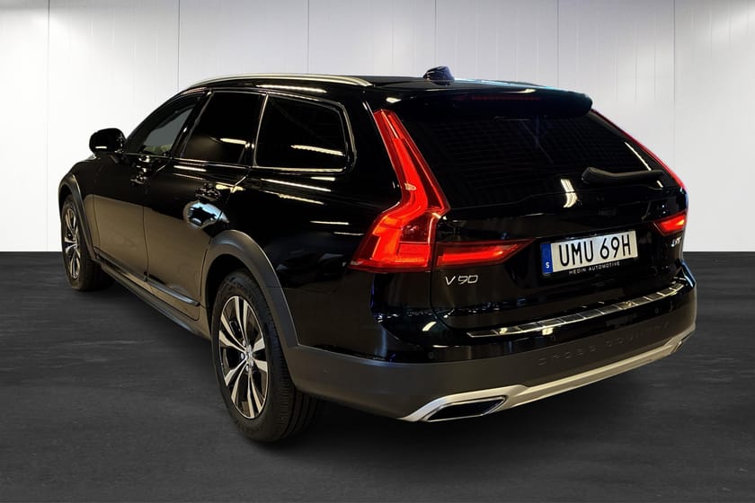 Bild 4 av Volvo V90 Cross Country D4 AWD Geartronic | Advanced SE II | Drag | KeyLess | Bi-xenon |