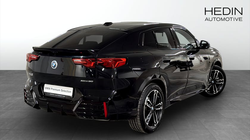 Bild 2 av BMW iX2 xDrive30 