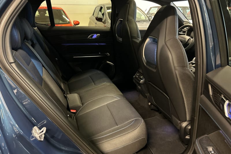 Lynk & Co 01 PHEV