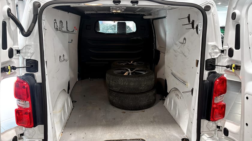 Bild 5 av Peugeot Expert Panel Van 2.0 BlueHDi 120 / DRAGKROK