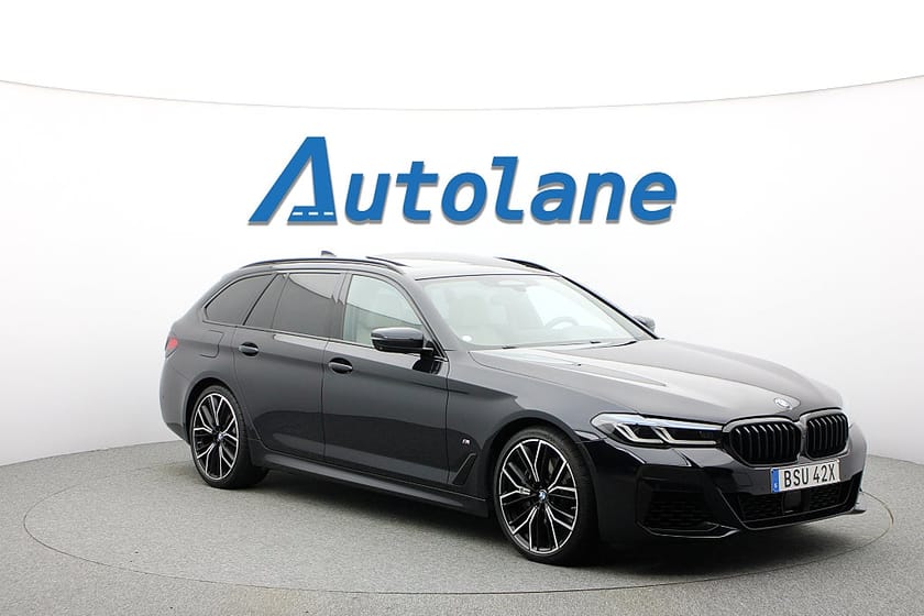 Bild 1 av BMW 540i xDrive Touring 540 M Sport B&W,HUD,Drag,Värmare,20" 333hk
