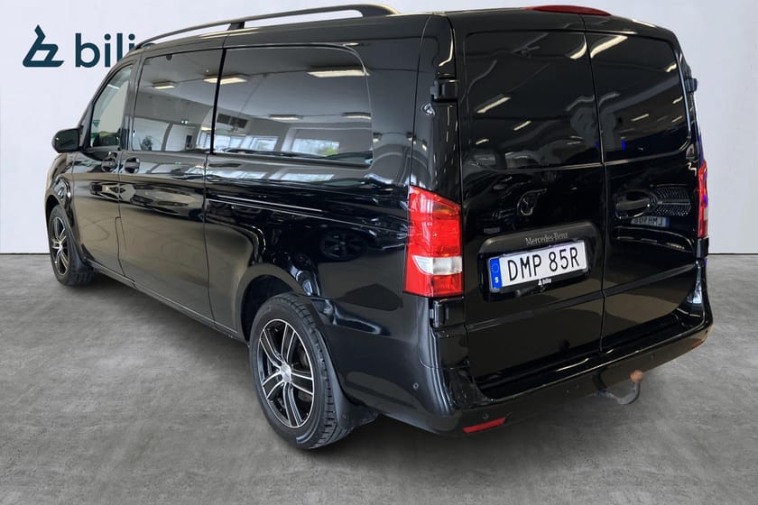 Bild 3 av Mercedes-Benz Vito Mixto 119 BlueTEC 4MATIC 3.0t Moms/S&v-däck/Dragkrok/Värmare/Backkamera