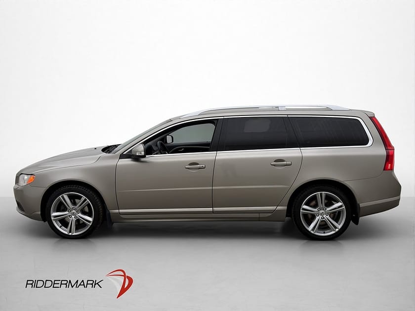 Bild 4 av Volvo V70 D3 163hk Summum 2 Brukare Värmare Dragkrok Skinn