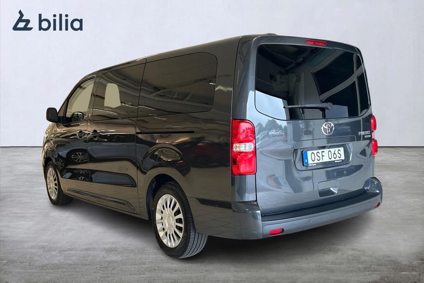 Bild 2 av Toyota Proace Verso 2,0D 180hk Shuttle Komfortpaket 9-sits