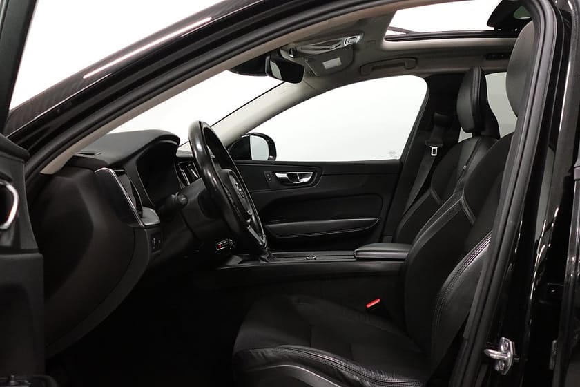 Bild 4 av Volvo XC60 D4 AWD Aut Advanced Edt SE Panorama VOC Drag Navi
